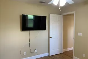 5475 Bounty Cir, Tavares, FL 32778 - Photo 14