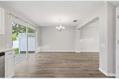 13157 Thoroughbred Loop, Largo, FL 33773 - Photo 18