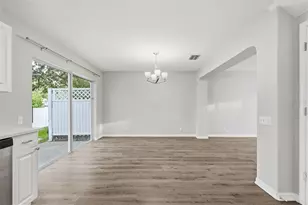 13157 Thoroughbred Loop, Largo, FL 33773 - Photo 18