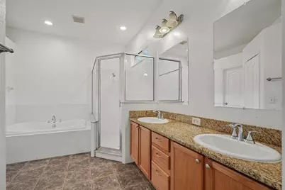 15536 Gannetglade Lane, Lithia, FL 33547 - Photo 14