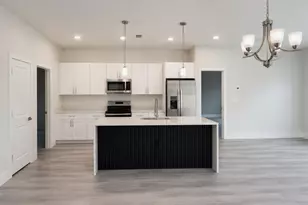 2210 SW 149th Ln, Ocala, FL 34473 - Photo 2