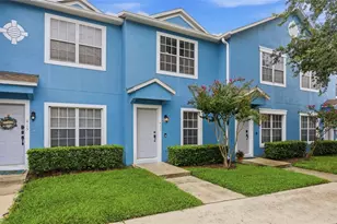 417 Wilton Cir, Sanford, FL 32773 - Photo 2