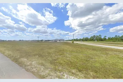 3030 NW 7th Pl, Cape Coral, FL 33993 - Photo 2
