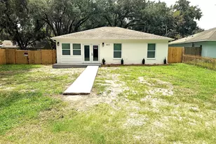 445 NW 10th Ave, Webster, FL 33597 - Photo 1