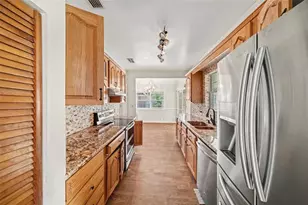 1509 W Windhorst Rd, Brandon, FL 33510 - Photo 14