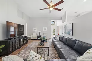 731 Divine Cir, Orlando, FL 32828 - Photo 10