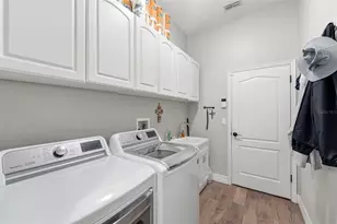 731 Divine Cir, Orlando, FL 32828 - Photo 18