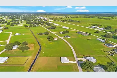 8833 Hampshire Drive, Sebring, FL 33876 - Photo 30
