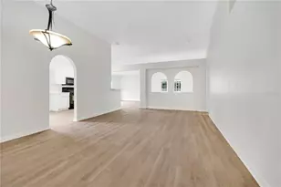 6203 Venezia Pl, Riverview, FL 33578 - Photo 4