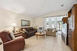 6169 Froggatt St, Orlando, FL 32835 - Photo 8