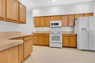 2541 Peekskill Rd, Valrico, FL 33594 - Photo 12