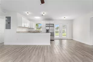 909 Ursula St, Ocoee, FL 34761 - Photo 4