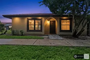 530 Hunter Cir, Kissimmee, FL 34758 - Photo 1