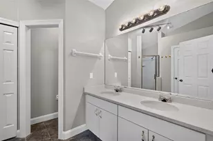 1157 Ballyshannon Pkwy, Orlando, FL 32828 - Photo 16