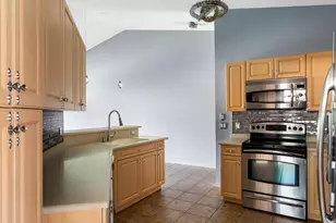 5336 Edgewater Way, Oxford, FL 34484 - Photo 4