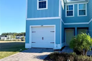 1188 Port Blue Wy, Lady Lake, FL 32159 - Photo 1