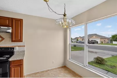 145 Dorchester Court, Kissimmee, FL 34758 - Photo 10