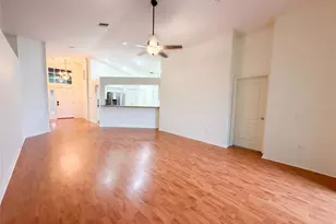 6941 Crown Lake Dr, Gibsonton, FL 33534 - Photo 8