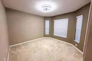 6941 Crown Lake Dr, Gibsonton, FL 33534 - Photo 10
