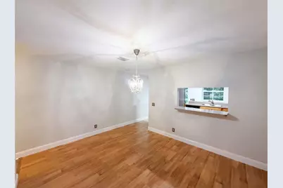 112 Coquina Bay Drive, Saint Petersburg, FL 33705 - Photo 12