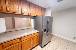 112 Coquina Bay Drive, Saint Petersburg, FL 33705 - Photo 10