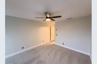 112 Coquina Bay Drive, Saint Petersburg, FL 33705 - Photo 18