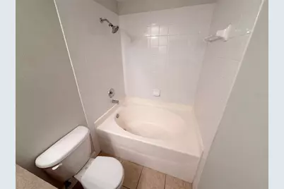 112 Coquina Bay Drive, Saint Petersburg, FL 33705 - Photo 28