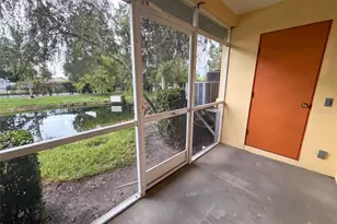 112 Coquina Bay Drive, Saint Petersburg, FL 33705 - Photo 30