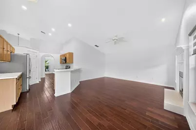 630 Riomar Avenue, Orlando, FL 32828 - Photo 8