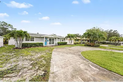 766 41st Avenue NE, Saint Petersburg, FL 33703 - Photo 4