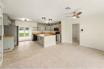 766 41st Avenue NE, Saint Petersburg, FL 33703 - Photo 8
