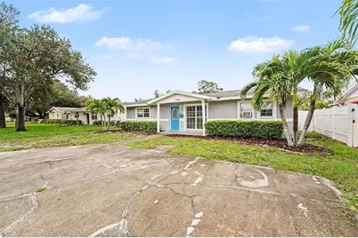 766 41st Avenue NE, Saint Petersburg, FL 33703 - Photo 1
