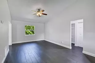156 Lake Dr, Orlando, FL 32835 - Photo 10