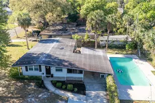 106 E Jinkins Cir, Sanford, FL 32773 - Photo 2