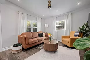 106 E Jinkins Cir, Sanford, FL 32773 - Photo 6