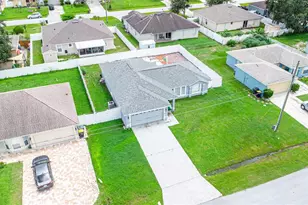 559 Hummingbird Ct, Poinciana, FL 34759 - Photo 2