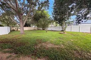 33450 Irongate Dr, Leesburg, FL 34788 - Photo 22