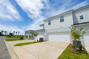 104 Royal Rnch Rd, Groveland, FL 34736 - Photo 2