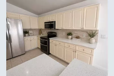 244 Windsor Place, Davenport, FL 33896 - Photo 6