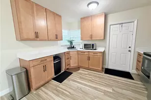 1650 Hastings Dr, Deltona, FL 32725 - Photo 4