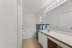 4338 Stonefield Dr, Orlando, FL 32826 - Photo 8