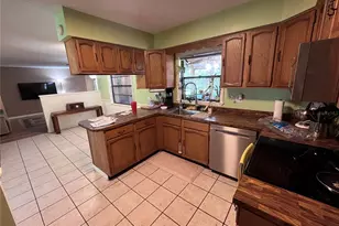2117 Yorkshire Dr, Deland, FL 32724 - Photo 6