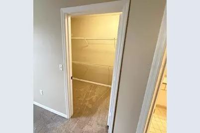 5536 Metrowest Boulevard #8-201, Orlando, FL 32811 - Photo 12