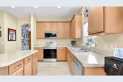 3605 Daydream Place, Saint Cloud, FL 34772 - Photo 10