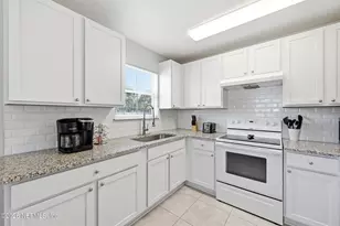 1233 Van Buren St, Jacksonville, FL 32206 - Photo 12