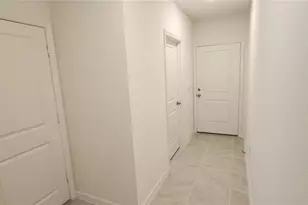 1604 Mirabella Cir, Davenport, FL 33897 - Photo 4