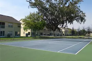 2806 Club Cortile Cir, Kissimmee, FL 34746 - Photo 4