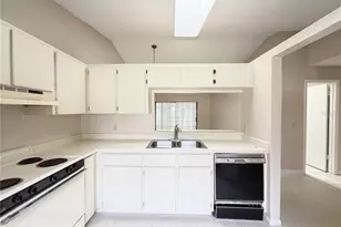 9911 Burl Way, Orlando, FL 32817 - Photo 6
