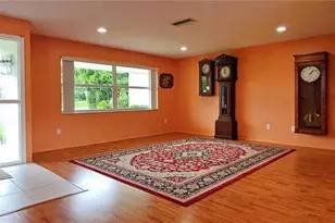 1371 S Prairie Cir, Deltona, FL 32725 - Photo 6