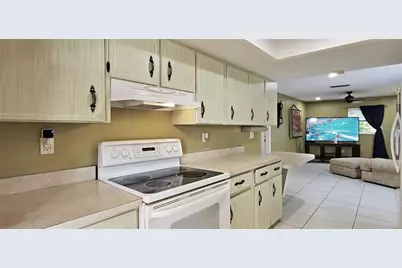 1371 S Prairie Circle, Deltona, FL 32725 - Photo 10